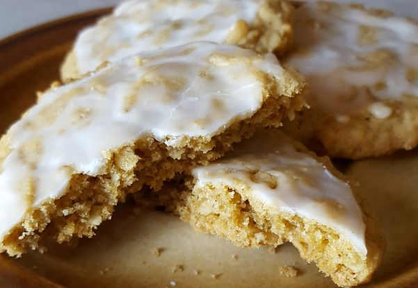 Iced Oatmeal Cookies